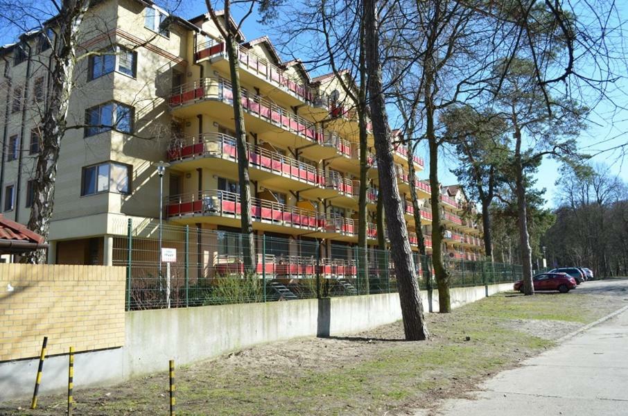 Апартаменти Apartament Zdrojowa U Heleny Свіноуйсьце Екстер'єр фото